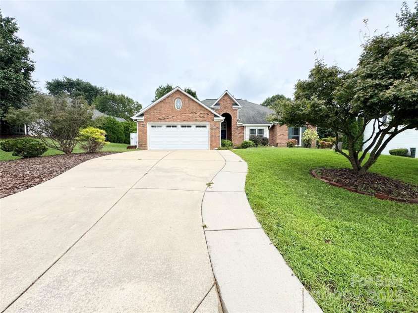 1254 Abbey Ridge Place, Concord, NC 28027.  MLS# CAR4290423, YatesRealty ID 32193. 