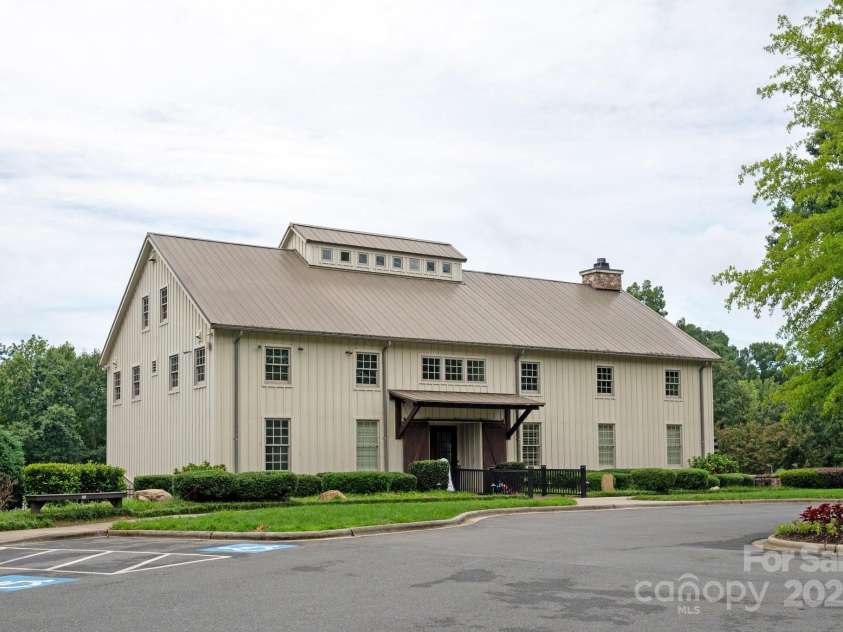 3400 Ringtail Drive, Waxhaw, NC 28173.  MLS# CAR4291096, YatesRealty ID 32194. Community Clubhouse w/fitness center.