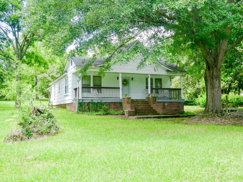 1453 Camp Drive, Lancaster, SC 29720.  MLS# CAR4289648, YatesRealty ID 32196. 