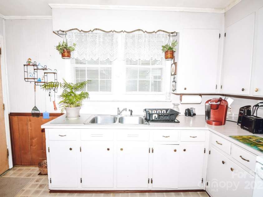 1453 Camp Drive, Lancaster, SC 29720.  MLS# CAR4289648, YatesRealty ID 32196. 