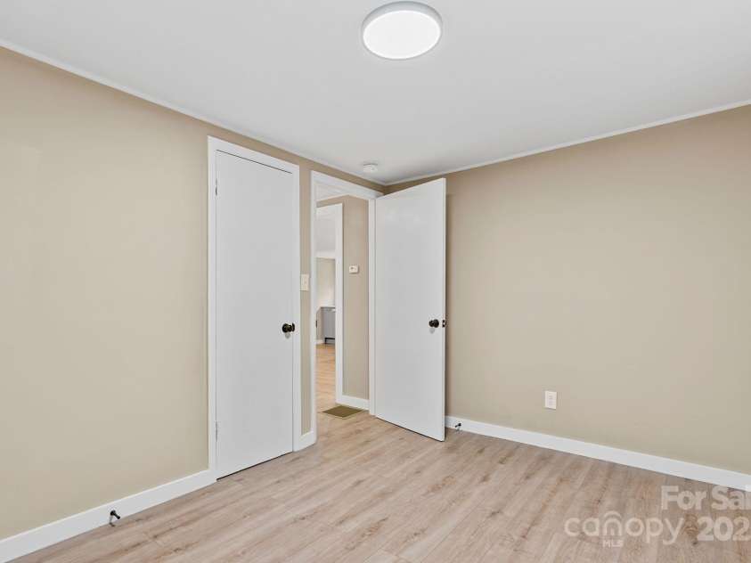 530 Rebel Ridge Road, Marshall, NC 28753.  MLS# CAR4280737, YatesRealty ID 32197. 