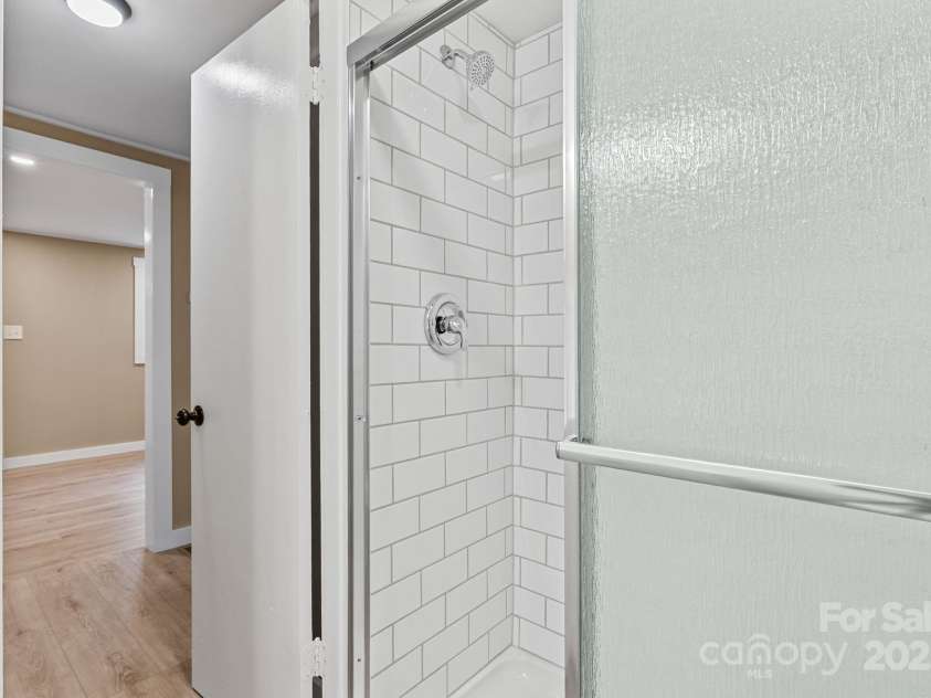 530 Rebel Ridge Road, Marshall, NC 28753.  MLS# CAR4280737, YatesRealty ID 32197. 