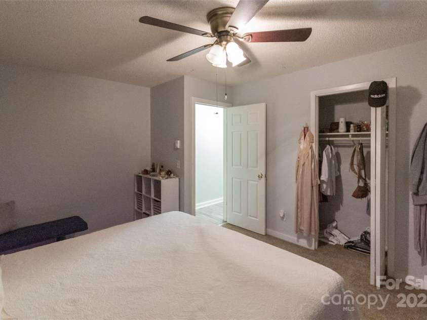 87 Pauline Circle, Franklin, NC 28734.  MLS# CAR4287412, YatesRealty ID 32198. Large Bedroom Level 1