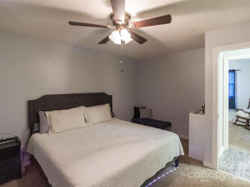 87 Pauline Circle, Franklin, NC 28734.  MLS# CAR4287412, YatesRealty ID 32198. Large Bedroom Level 1