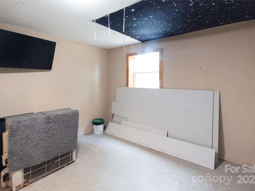 87 Pauline Circle, Franklin, NC 28734.  MLS# CAR4287412, YatesRealty ID 32198. Lower level Bonus Room