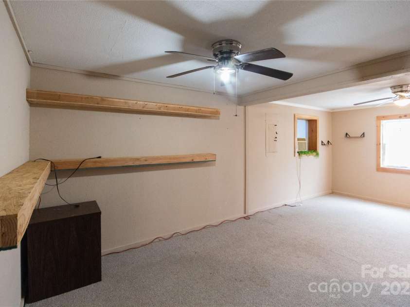 87 Pauline Circle, Franklin, NC 28734.  MLS# CAR4287412, YatesRealty ID 32198. Primary Bedroom