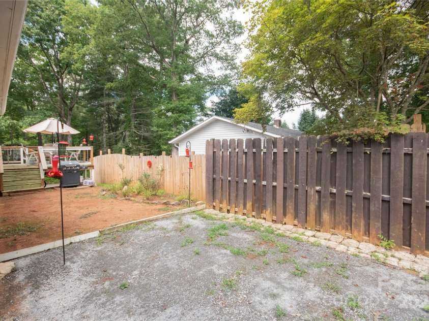 87 Pauline Circle, Franklin, NC 28734.  MLS# CAR4287412, YatesRealty ID 32198. Rear patio area