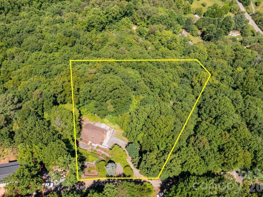 168 Blossom Ridge, Leicester, NC 28748.  MLS# CAR4389201, YatesRealty ID 32199. Aerial Image - approximate property lines