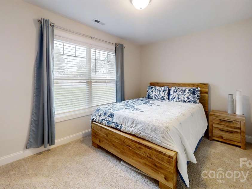 620 13th Street, Hickory, NC 28602.  MLS# CAR4307788, YatesRealty ID 32199. 