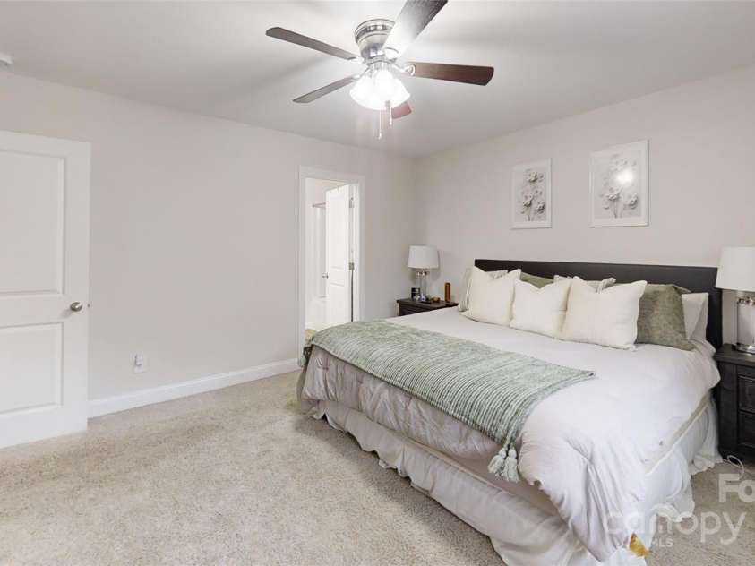 620 13th Street, Hickory, NC 28602.  MLS# CAR4307788, YatesRealty ID 32199. 