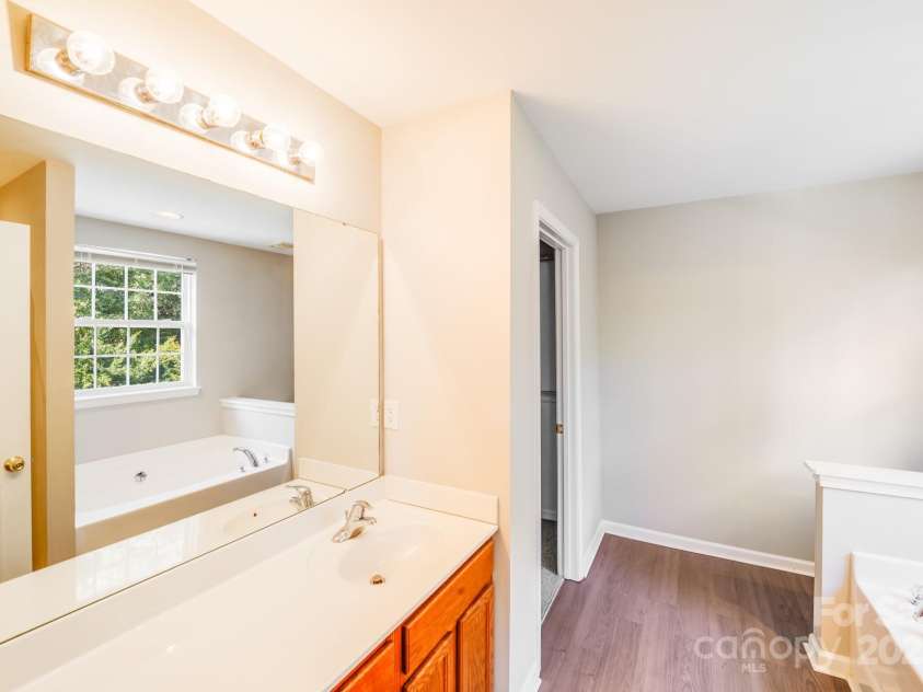 12039 Windy Rock Way, Charlotte, NC 28273.  MLS# CAR4316169, YatesRealty ID 322. 