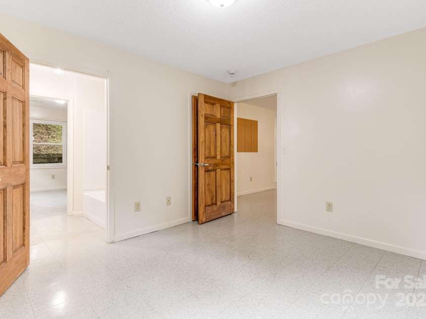 119 Richland Street, Asheville, NC 28806.  MLS# CAR4309744, YatesRealty ID 3220. 