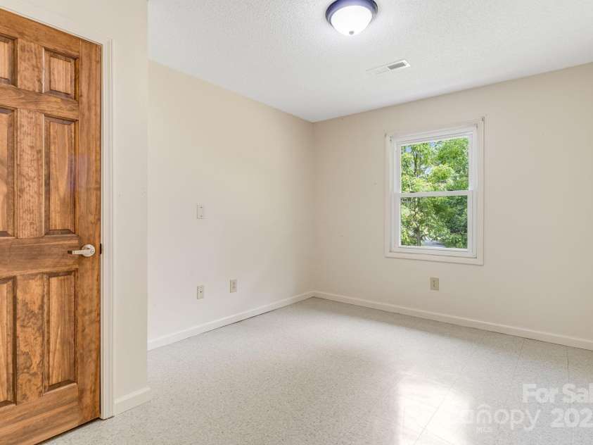 119 Richland Street, Asheville, NC 28806.  MLS# CAR4309744, YatesRealty ID 3220. 