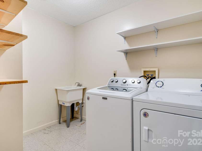 119 Richland Street, Asheville, NC 28806.  MLS# CAR4309744, YatesRealty ID 3220. 