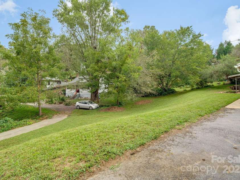 119 Richland Street, Asheville, NC 28806.  MLS# CAR4309744, YatesRealty ID 3220. 