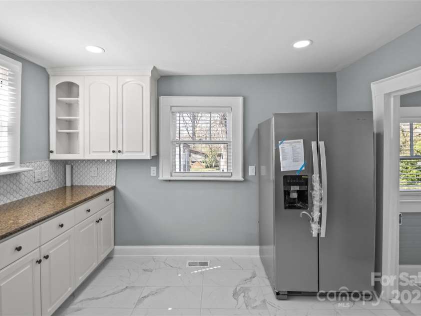 220 Bell Street, Statesville, NC 28677.  MLS# CAR4230607, YatesRealty ID 3220. 
