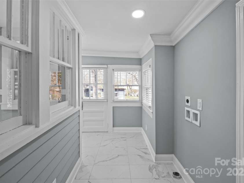 220 Bell Street, Statesville, NC 28677.  MLS# CAR4230607, YatesRealty ID 3220. 