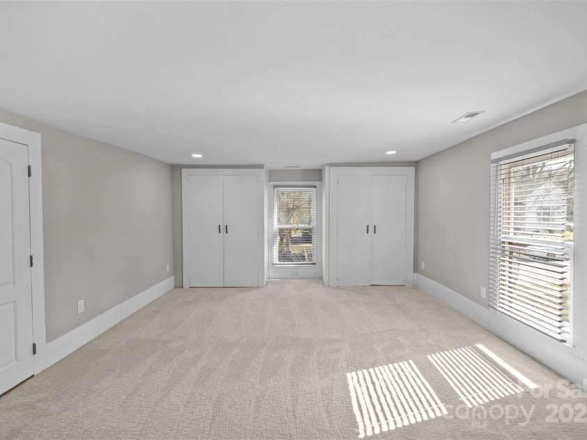 220 Bell Street, Statesville, NC 28677.  MLS# CAR4230607, YatesRealty ID 3220. 