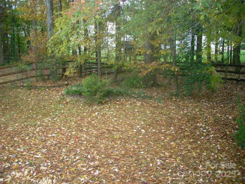 2458 Saguaro Lane, Kannapolis, NC 28083.  MLS# CAR4317406, YatesRealty ID 3220. Backyard