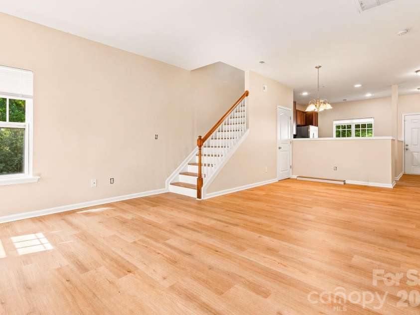 10308 Cloyne Court, Charlotte, NC 28213.  MLS# CAR4392106, YatesRealty ID 32200. 