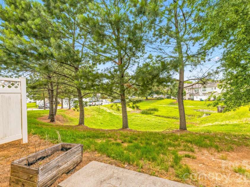 10308 Cloyne Court, Charlotte, NC 28213.  MLS# CAR4392106, YatesRealty ID 32200. 