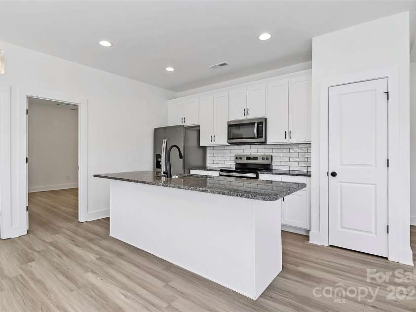 350 Catherine Street, Rock Hill, SC 29730.  MLS# CAR4284629, YatesRealty ID 32200. 