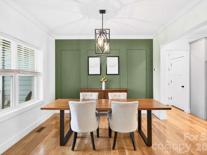 25 Haven Drive, Arden, NC 28704.  MLS# CAR4368689, YatesRealty ID 32201. Dining Room