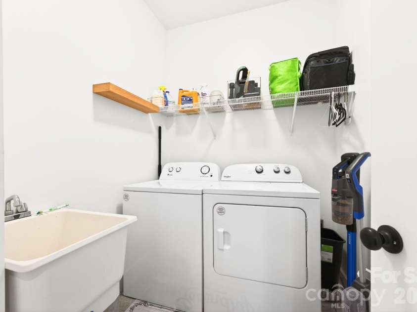 25 Haven Drive, Arden, NC 28704.  MLS# CAR4368689, YatesRealty ID 32201. Laundry Room