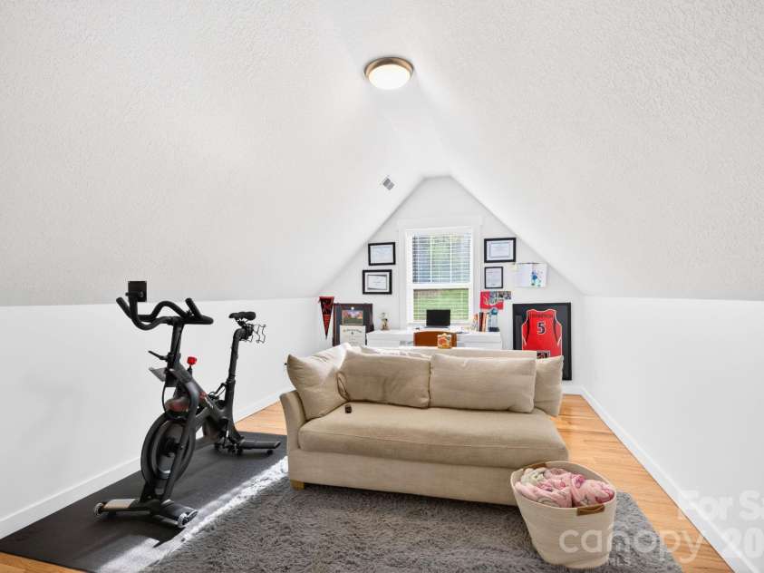 25 Haven Drive, Arden, NC 28704.  MLS# CAR4368689, YatesRealty ID 32201. Upstairs Bonus/Office Space