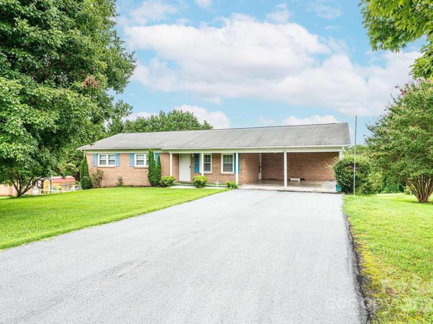 2541 Raintree Street, Connelly Springs, NC 28612.  MLS# CAR4291881, YatesRealty ID 32204. 