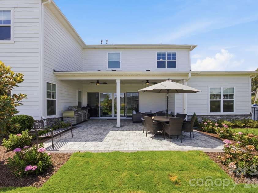 510 Meadow Ridge Drive, Belmont, NC 28012.  MLS# CAR4412652, YatesRealty ID 32204. 