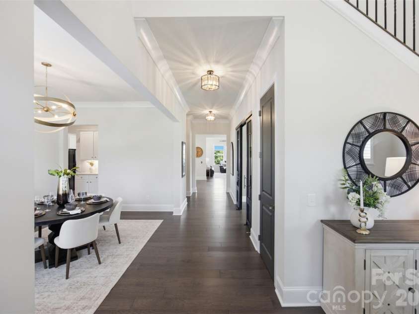 510 Meadow Ridge Drive, Belmont, NC 28012.  MLS# CAR4412652, YatesRealty ID 32204. Entry hall.