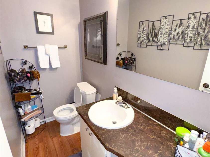 307 Meadowbrook Drive, Newton, NC 28658.  MLS# CAR4388172, YatesRealty ID 32205. 
