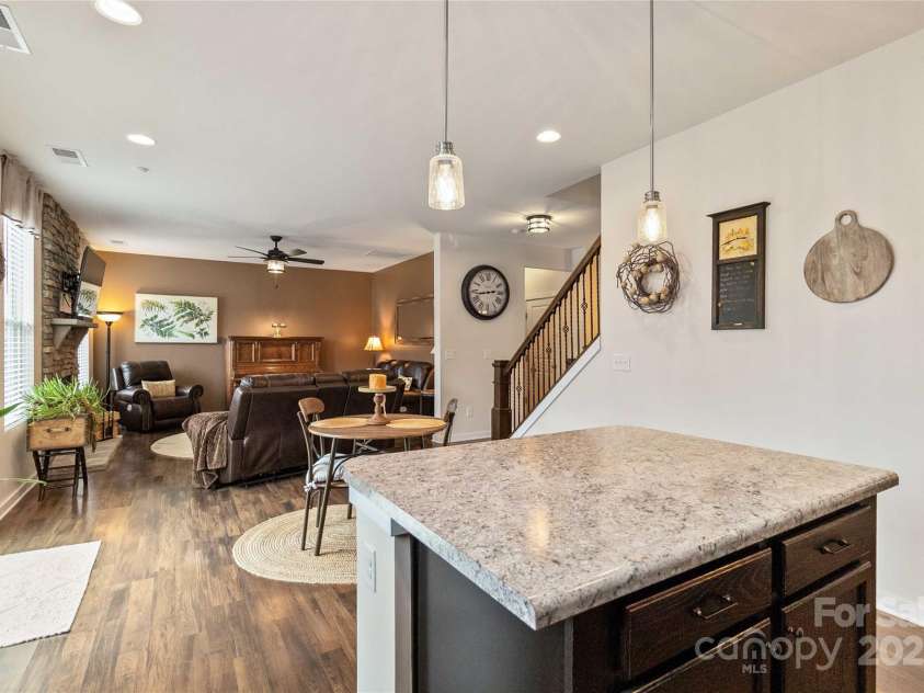 4626 Gibbons Link Road, Charlotte, NC 28269.  MLS# CAR4290378, YatesRealty ID 32205. Center island.
