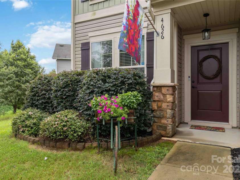 4626 Gibbons Link Road, Charlotte, NC 28269.  MLS# CAR4290378, YatesRealty ID 32205. Covered entryway.