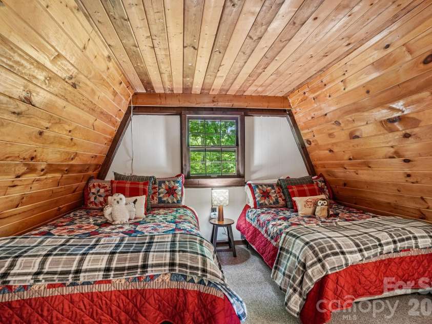 201 Hampton Gap Drive, Mars Hill, NC 28754.  MLS# CAR4390377, YatesRealty ID 32206. Guest Bedroom 2nd Level