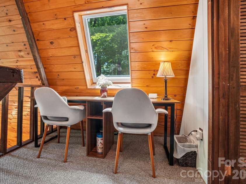 201 Hampton Gap Drive, Mars Hill, NC 28754.  MLS# CAR4390377, YatesRealty ID 32206. Loft Area/Flex Space