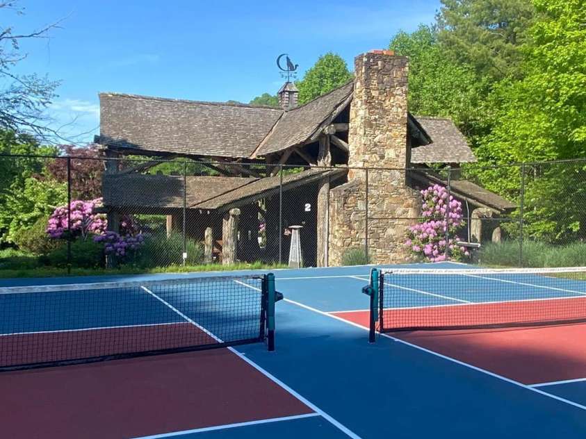 201 Hampton Gap Drive, Mars Hill, NC 28754.  MLS# CAR4390377, YatesRealty ID 32206. VC Pickle Ball Courts