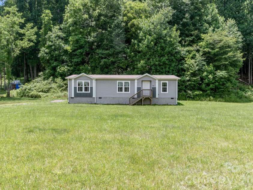 1060 Pickens Highway, Rosman, NC 28772.  MLS# CAR4385231, YatesRealty ID 32207. 