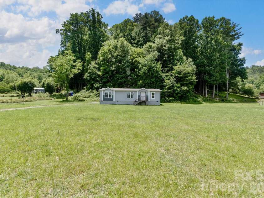 1060 Pickens Highway, Rosman, NC 28772.  MLS# CAR4385231, YatesRealty ID 32207. 