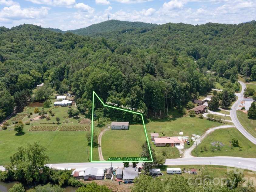 1060 Pickens Highway, Rosman, NC 28772.  MLS# CAR4385231, YatesRealty ID 32207. 