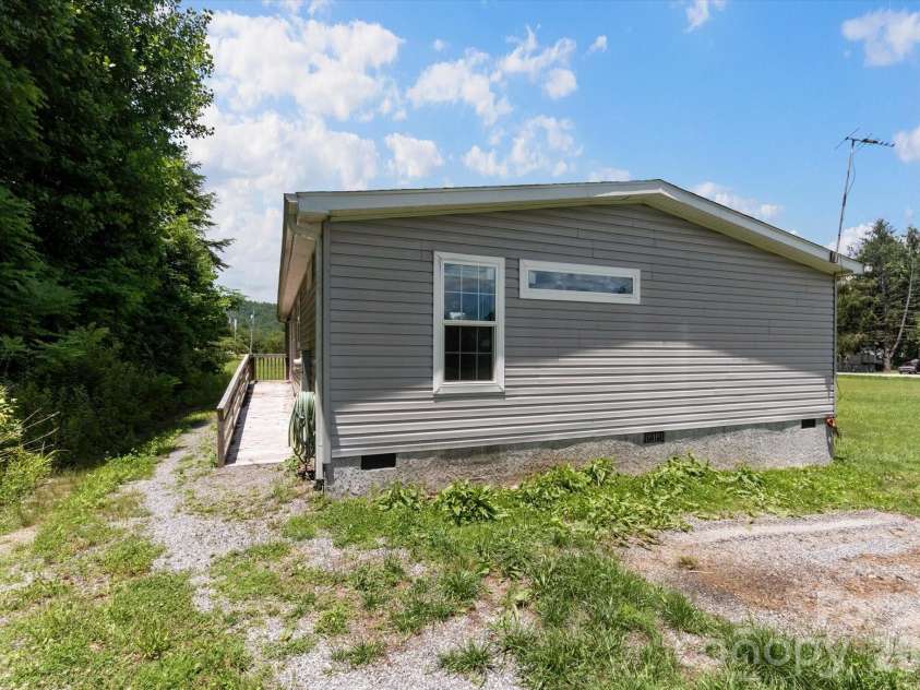1060 Pickens Highway, Rosman, NC 28772.  MLS# CAR4385231, YatesRealty ID 32207. 