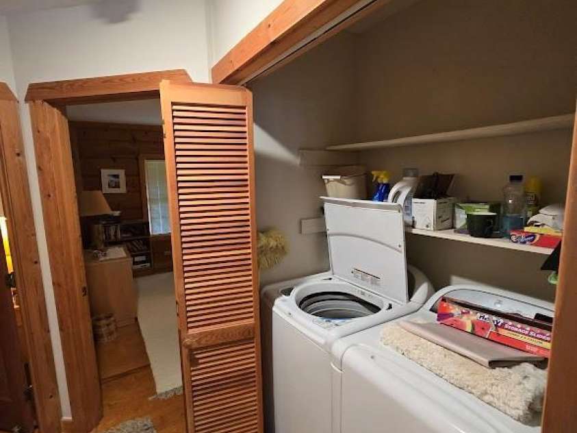 979 Wagon Road, Warrensville, NC 28693.  MLS# CAR4292311, YatesRealty ID 32208. 