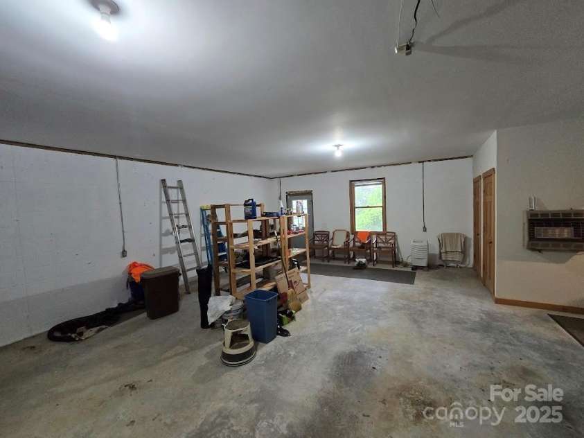 979 Wagon Road, Warrensville, NC 28693.  MLS# CAR4292311, YatesRealty ID 32208. 