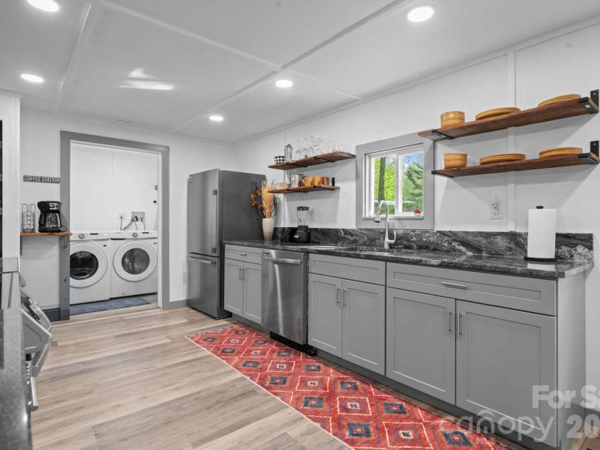 1426 Rainbow Trail, Boone, NC 28607.  MLS# CAR4376098, YatesRealty ID 32209. 