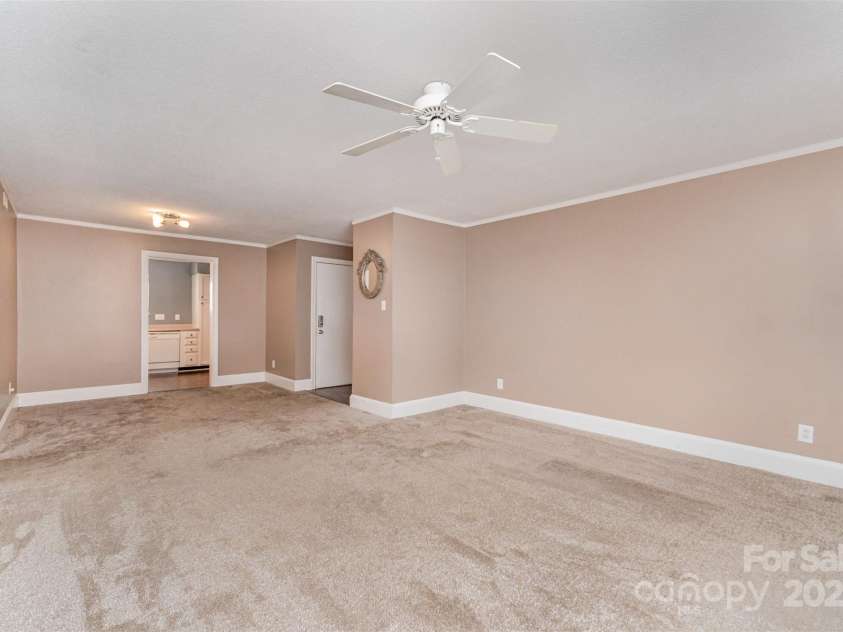 3001 Heathstead Place, Charlotte, NC 28210.  MLS# CAR4287367, YatesRealty ID 3221. 