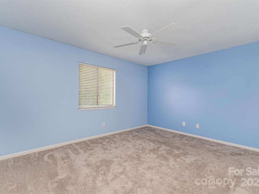 3001 Heathstead Place, Charlotte, NC 28210.  MLS# CAR4287367, YatesRealty ID 3221. MASTER BEDROOM