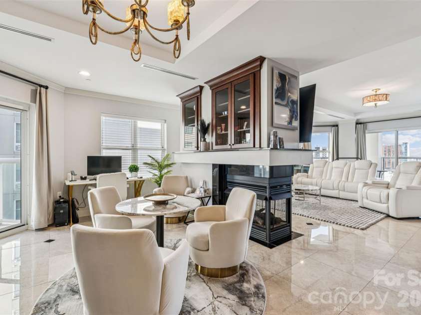 520 Martin Luther King Jr Boulevard, Charlotte, NC 28202.  MLS# CAR4346374, YatesRealty ID 3221. 