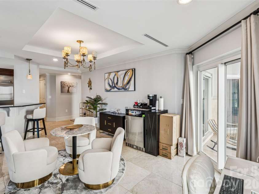 520 Martin Luther King Jr Boulevard, Charlotte, NC 28202.  MLS# CAR4346374, YatesRealty ID 3221. 