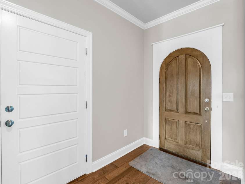 66 Tudor Way, Black Mountain, NC 28711.  MLS# CAR4385710, YatesRealty ID 32210. 